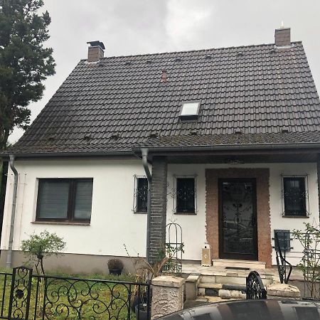 Souterrain Wohnung In Der Naehe Vom Duesseldorfer Flughafen Ratingen Dış mekan fotoğraf
