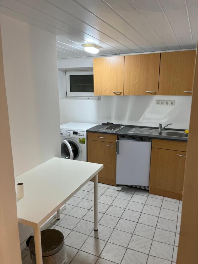 Souterrain Wohnung In Der Naehe Vom Duesseldorfer Flughafen Ratingen Dış mekan fotoğraf