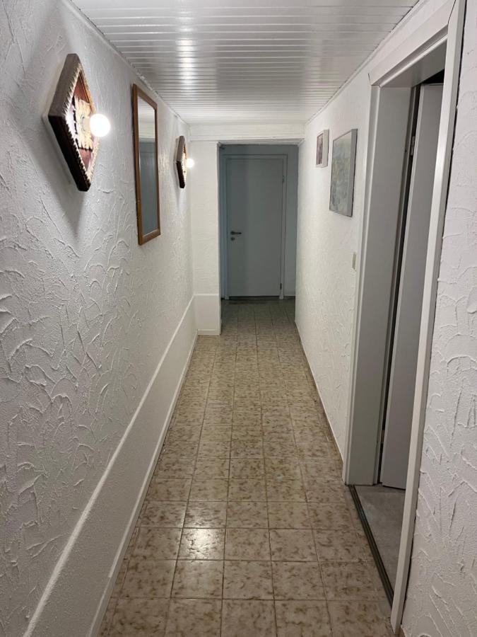 Souterrain Wohnung In Der Naehe Vom Duesseldorfer Flughafen Ratingen Dış mekan fotoğraf