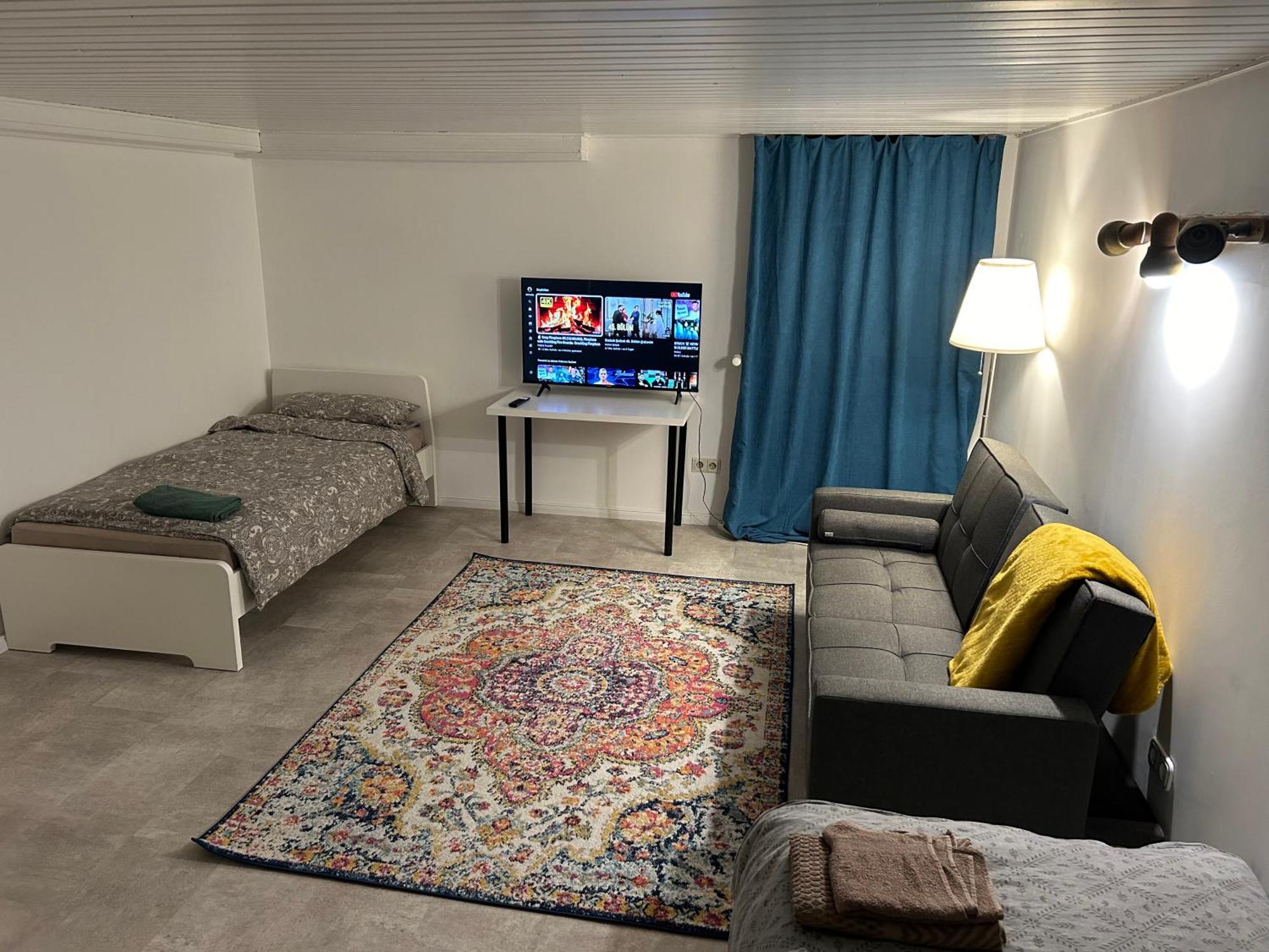 Souterrain Wohnung In Der Naehe Vom Duesseldorfer Flughafen Ratingen Dış mekan fotoğraf